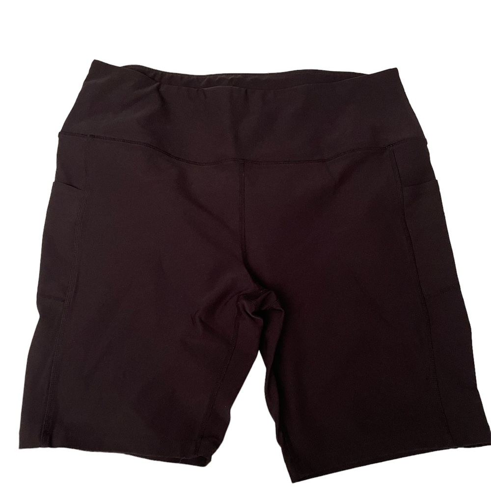 NWOT Womens black thick, high quality bike shorts w/ pockets